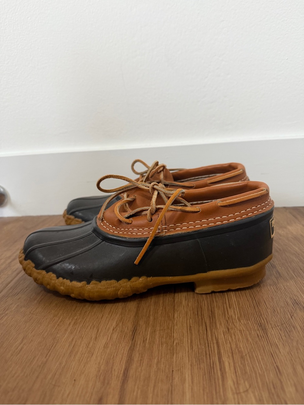 Like New Vntg L.L. Bean Black and Brown Classic Duck Boots Bean Boot Moc Size 7